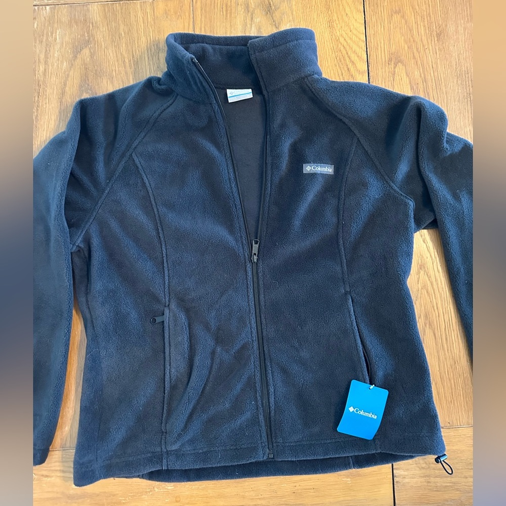 New Columbia sports fleece zip up.